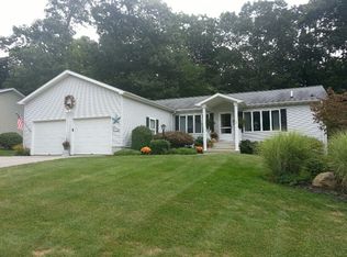 22 Indian Hill Rd, Uncasville, CT 06382