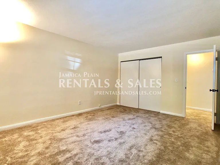 804 Centre St #5 — Photo 10