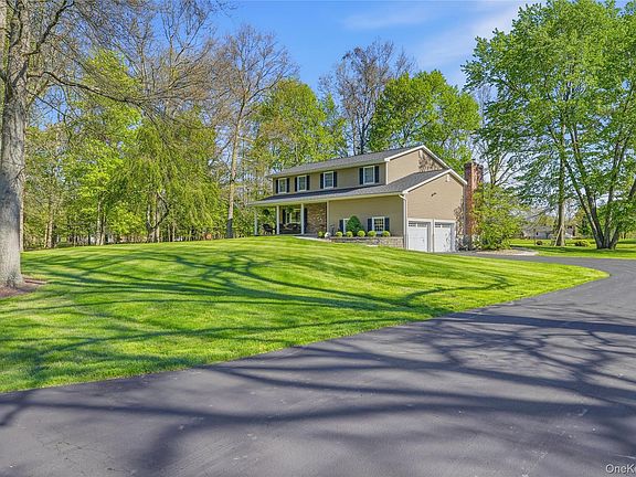 2nd image of 36 River Glen Road
