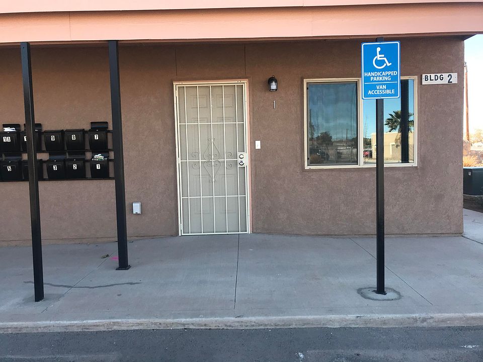 1st image of 594 Lomaland Dr #1