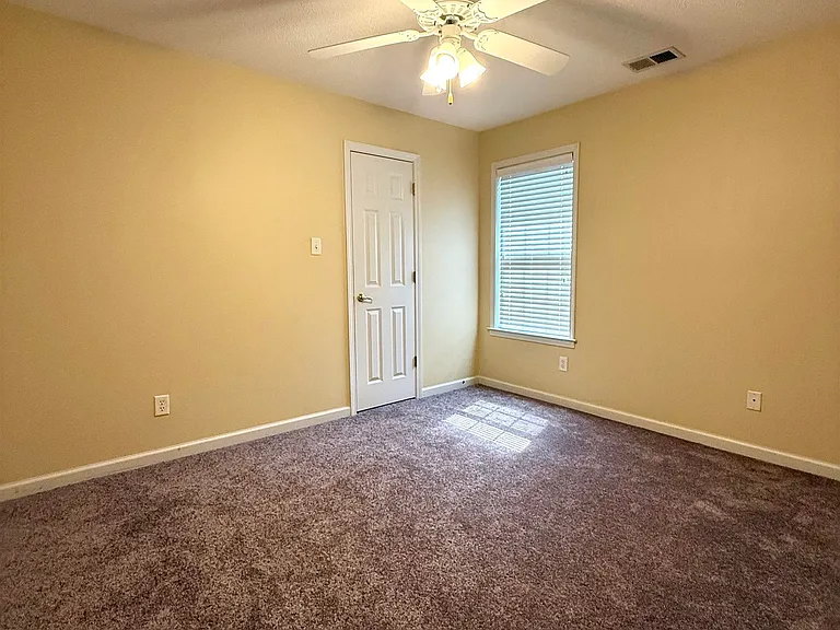 9192 Speerberry Ln — Photo 11