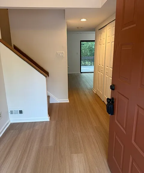 93 Dorset Dr — Photo 2
