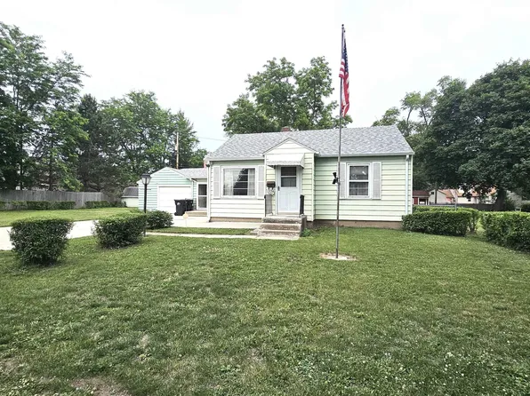 1934 Crane Ave, Beloit, WI 53511
