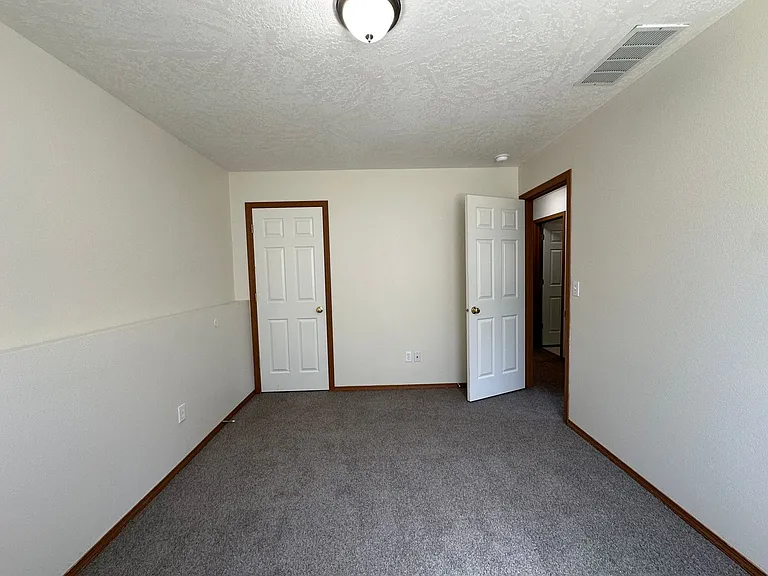 419 N Arbutus Ave — Photo 26
