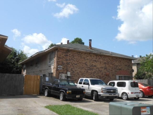 1st image of 5845 Tullis Dr