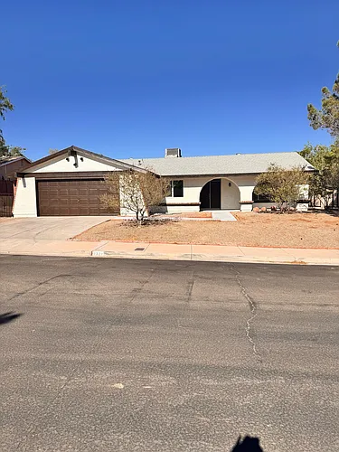 1321 Nadine Way Photo 1