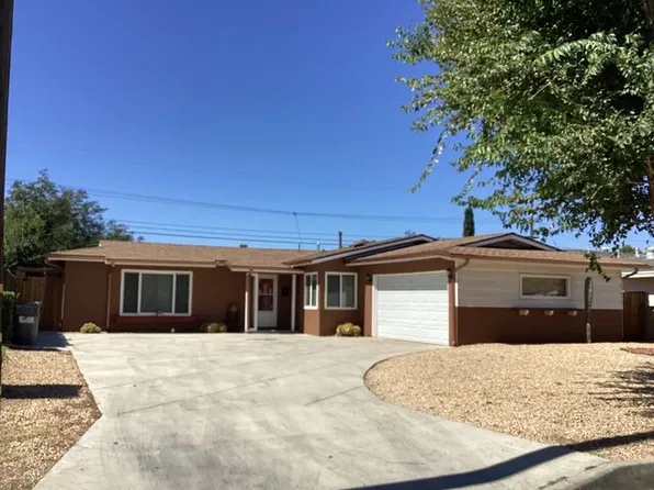 43935 2nd St E, Lancaster, CA 93535