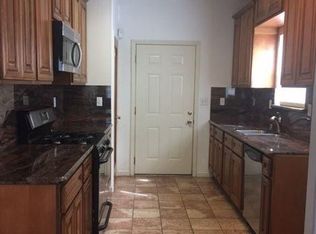 3517 T St, Sacramento, CA 95816