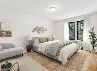 218 W 10th St APT 2B, New York, NY 10014