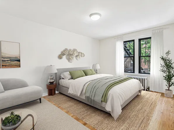 218 W 10th St APT 2B, New York, NY 10014