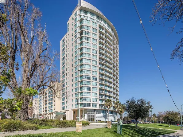 1 Lakeside Dr APT 916, Oakland, CA 94612