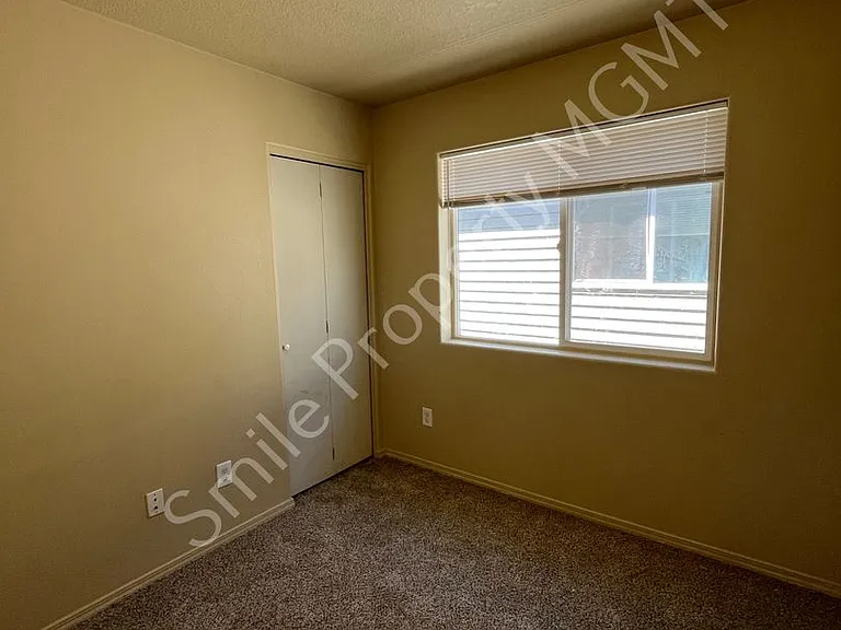 13424 SE Division St — Photo 10