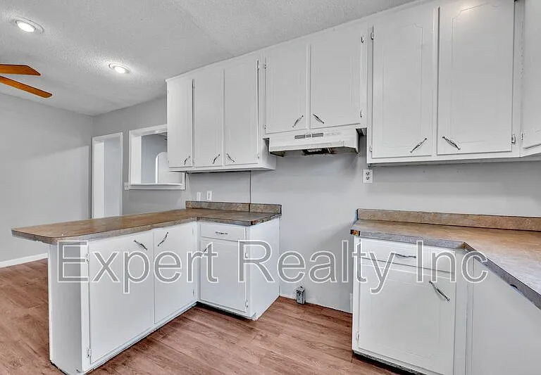 616 Rutledge Dr — Photo 23