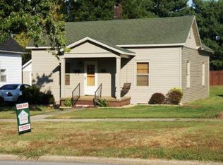 1018 Metropolis St, Metropolis, IL 62960