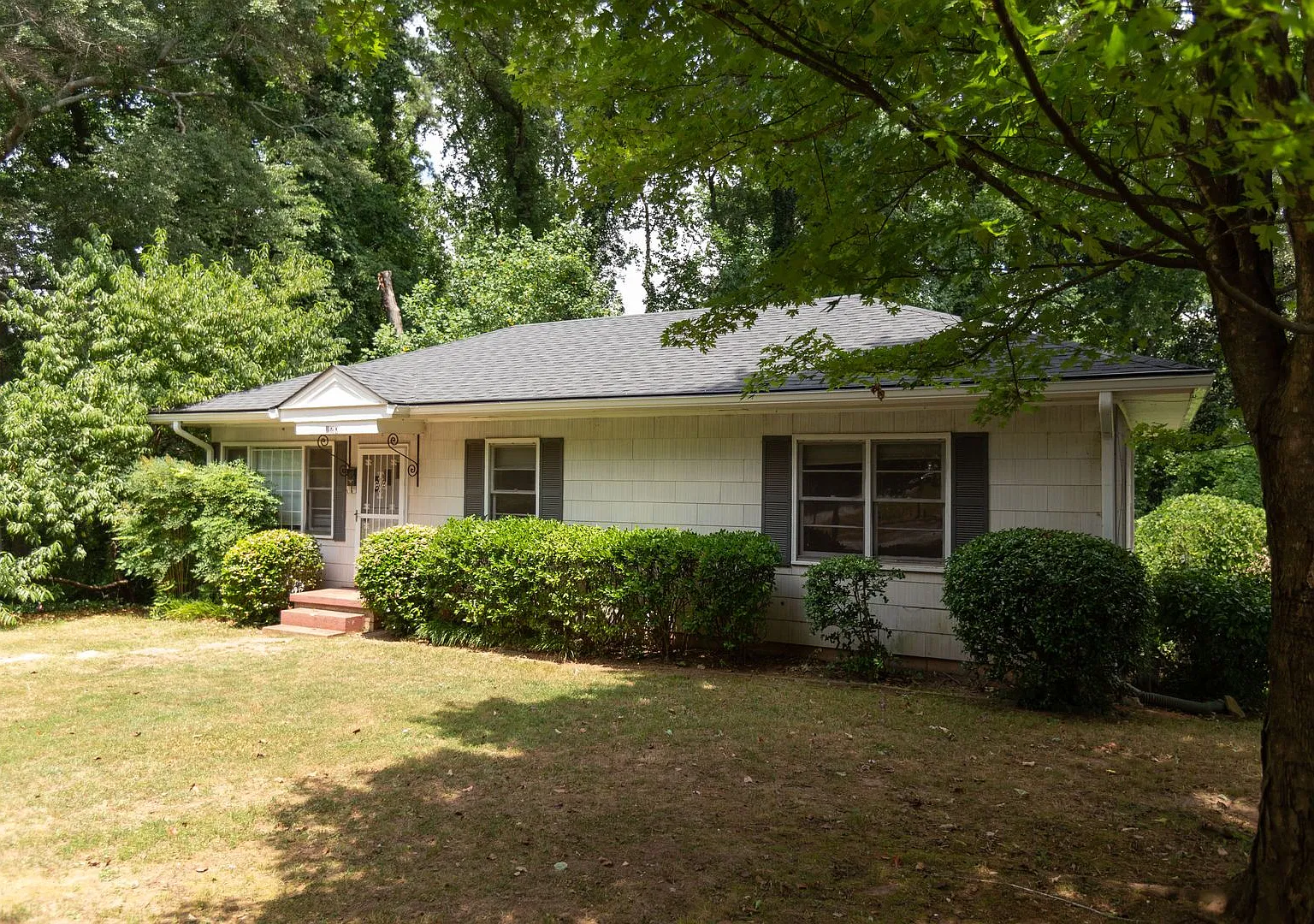 3 bedroom 1 bath in Boulevard/ Normaltown! — Photo 1