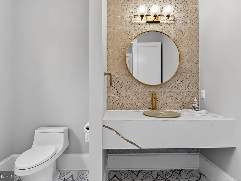 7002 River Oaks Dr — Photo 17