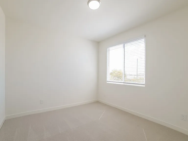 16028 N 74th Ln — Photo 11