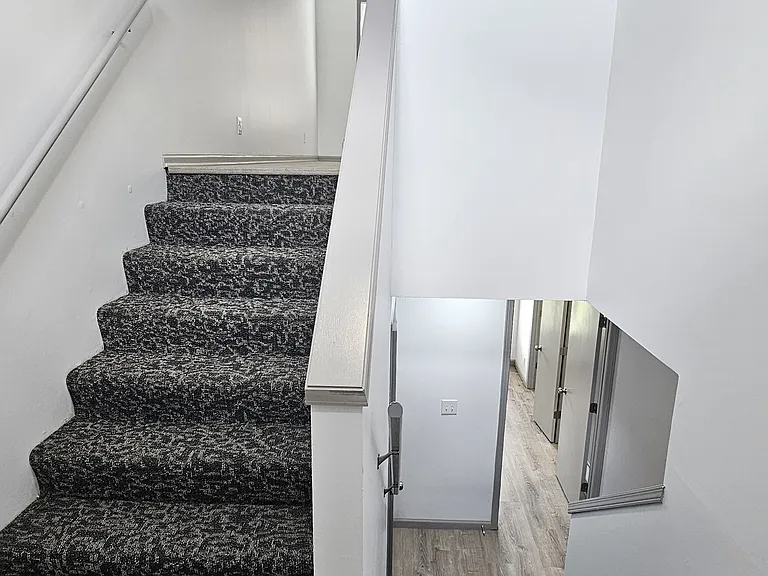 17641 W 111th Pl — Photo 32