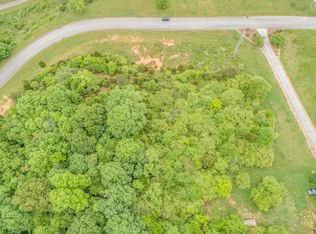 150 Vineyard Cove Dr, Loudon, TN 37774