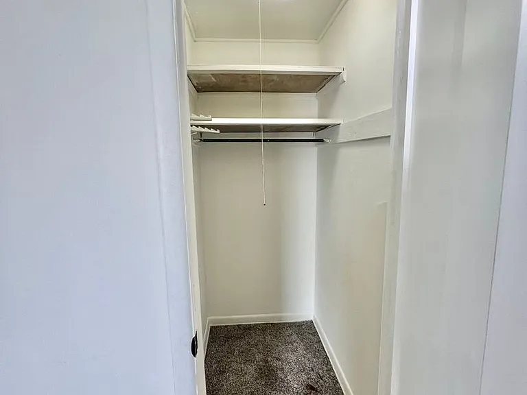 416 Henry St — Photo 22