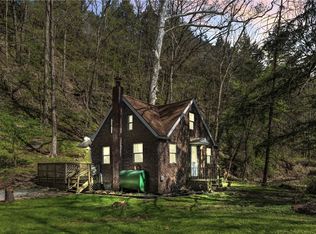 1360 Abers Creek Rd, Monroeville, PA 15146