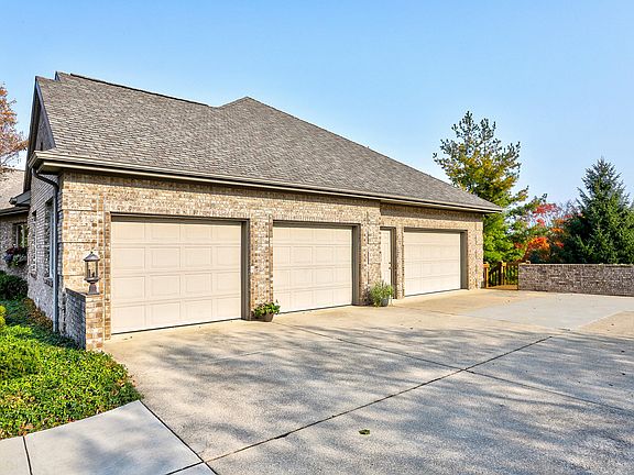 3rd image of 6224 Summerhill Dr