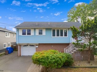 212 E Louis St, Iselin, NJ 08830