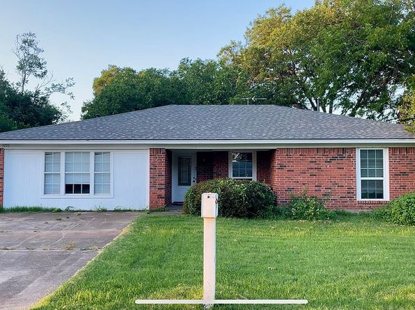 1721 E Bankhead Dr