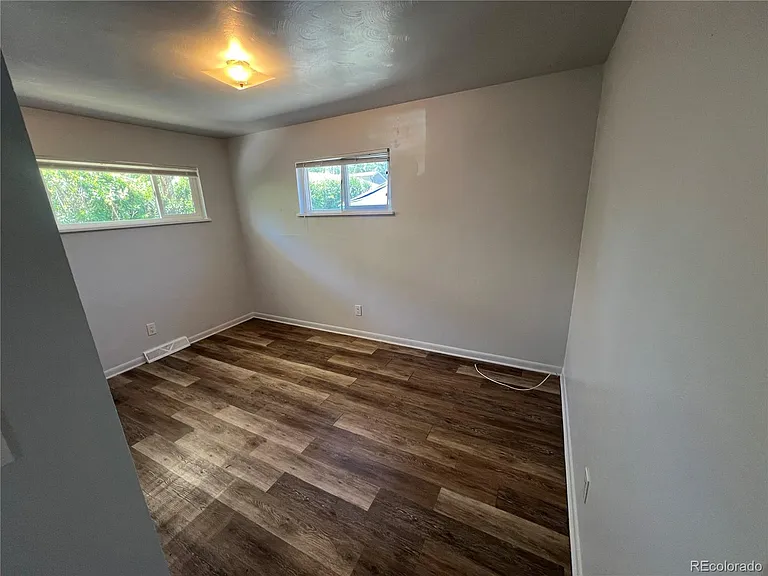 947 S Benton St — Photo 10