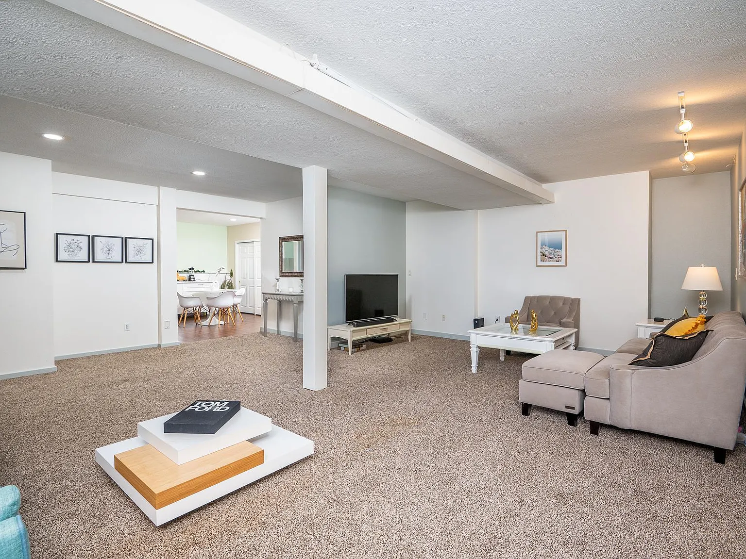 1 bed, 1200 sqft, $1,950 — Photo 4