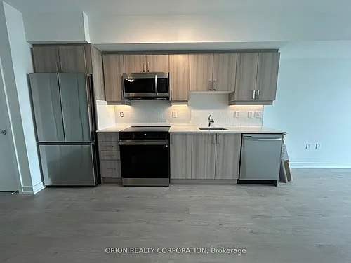 556 Marlee Ave Photo 1