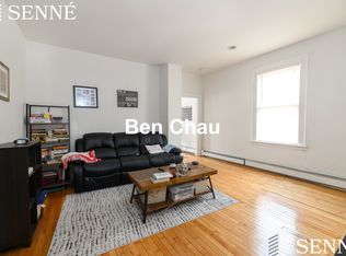 402 Putnam Ave #1B, Cambridge, MA 02139