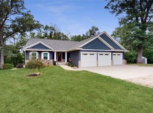 21619 78th St, Martelle, IA 52305