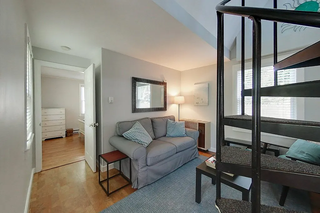 2 bed, 925 sqft, $1,950 — Photo 4
