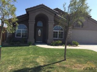 5206 Au Chocolat Dr, Bakersfield, CA