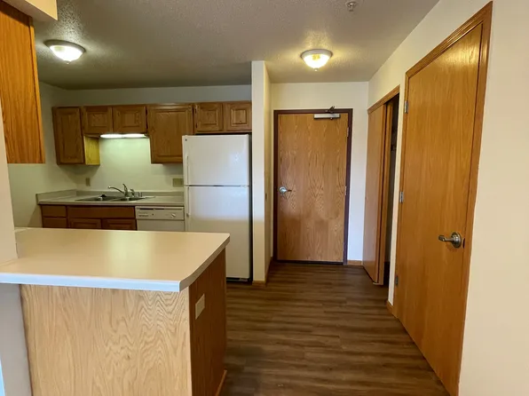 1225 7th St S #9, La Crosse, WI 54601