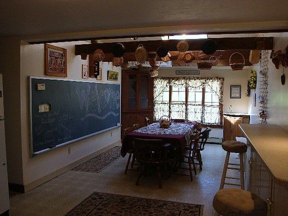 Dining Room w/beams