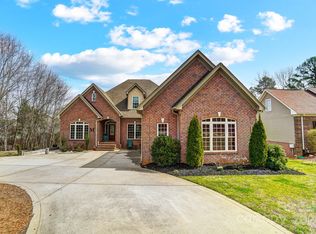 1222 N Dobys Bridge Rd, Fort Mill, SC 29715