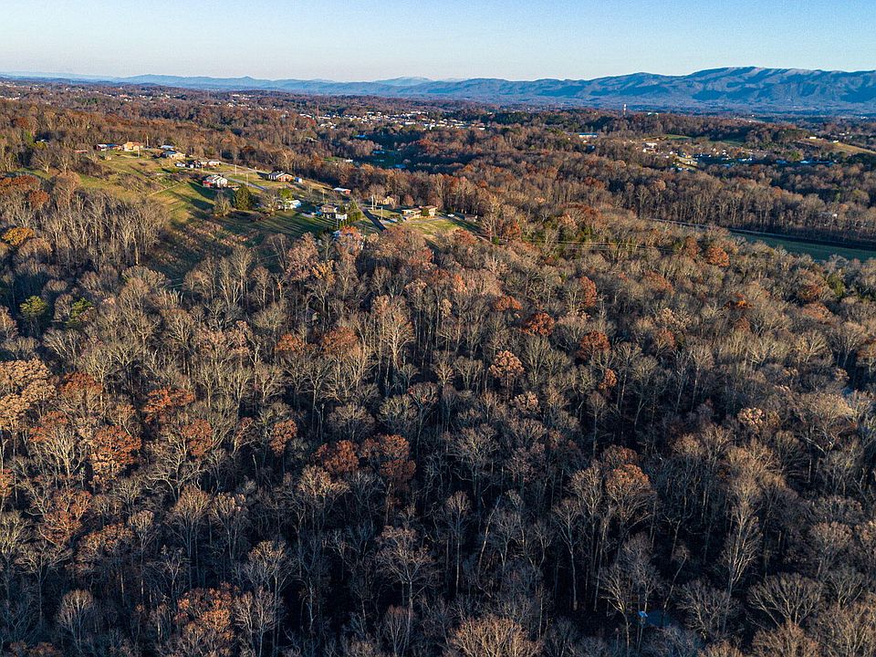 2nd image of 307 Panoramic View Dr W