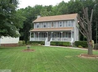 6064 Yeaton Glen Dr, Winston Salem, NC 27107