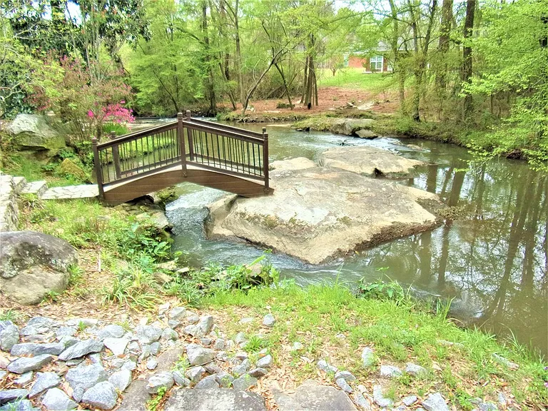 4221 Bonnie Dr — Photo 11