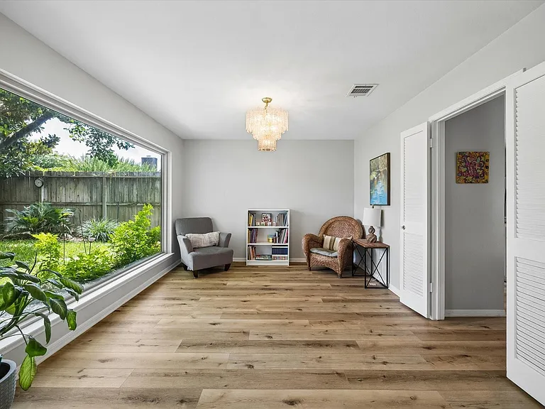 12107 Burgoyne Dr — Photo 8