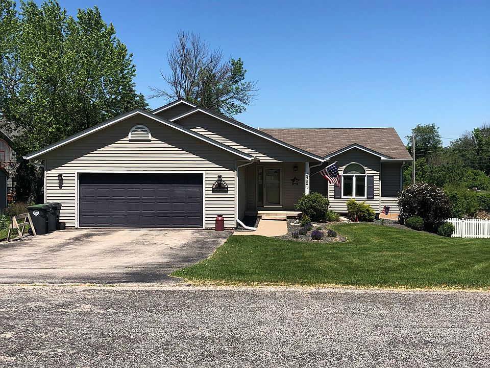 1st image of 4321 Meadowlark Ln