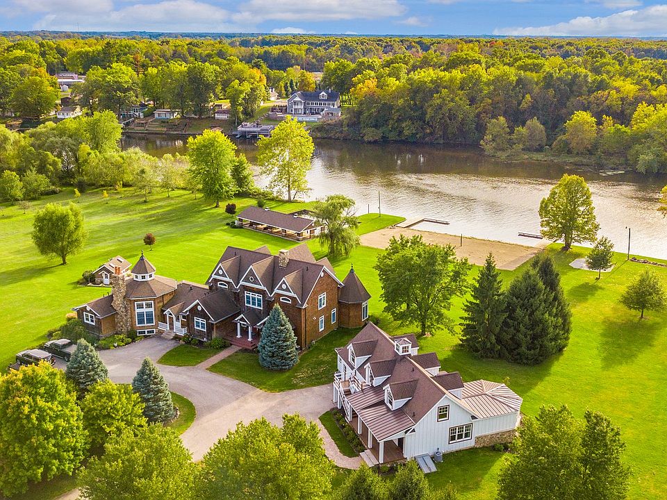 Visible is the main house, guest house, potting sh