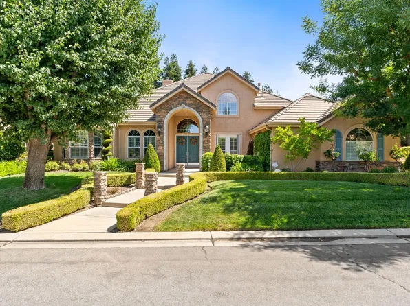 10532 N Medinah Cir, Fresno, CA 93730