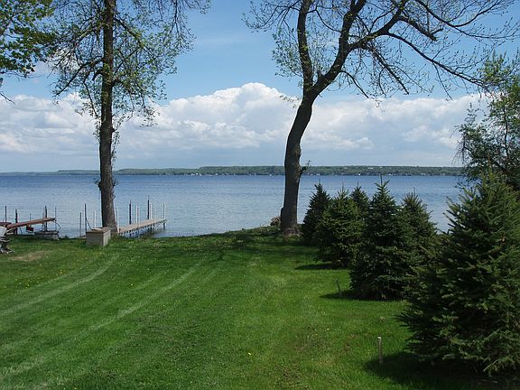 Waterfront (right of way)