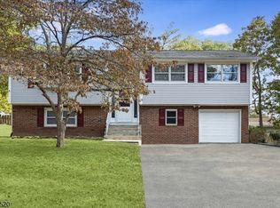 145 Schwarz Blvd, Jefferson Twp., NJ 07849