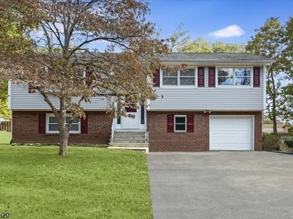 145 Schwarz Blvd, Jefferson Twp., NJ 07849