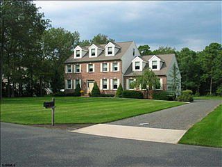 1st image of 313 E Spencer Ln