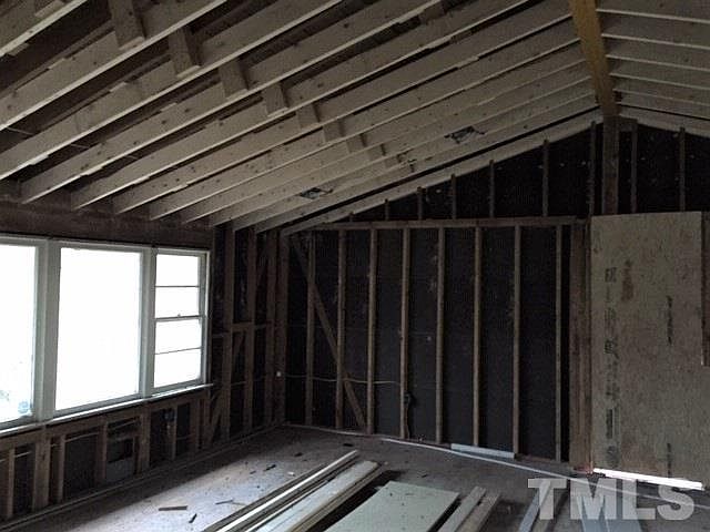 2nd image of 1506 Echo Rd